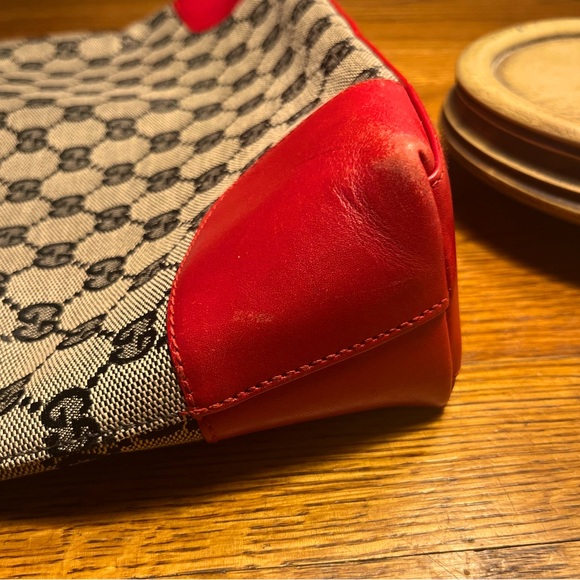 EUC Gucci GG Red trimmed Canvas Handbag. - Picture 7 of 14